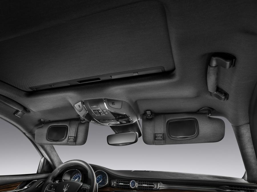 Детали интерьера Maserati Quattroporte S Q4 GranLusso 2016 года  (фото 15 из 19)